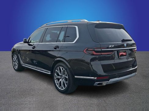 Used 2025 BMW X7 xDrive40i image 4