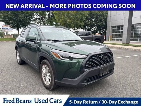Certified 2022 Toyota Corolla Cross LE w/ Moonroof Package AWD/4WD image 1