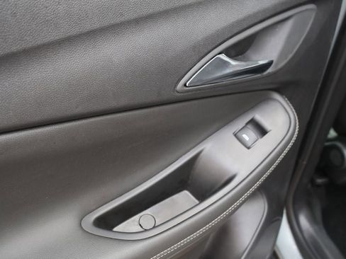 Used 2025 Buick Encore GX Preferred image 18