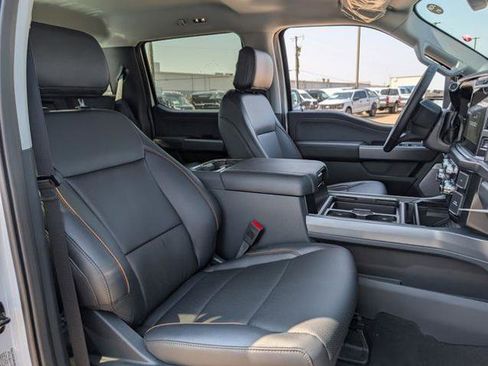 New 2026 Ford F250 Lariat w/ FX4 Off-Road Package AWD/4WD image 25