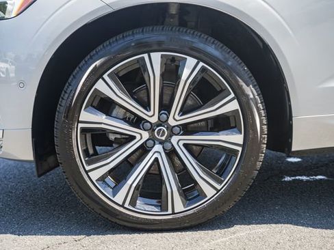 Used 2023 Volvo XC60 B5 Ultimate w/ Climate Package AWD/4WD image 17