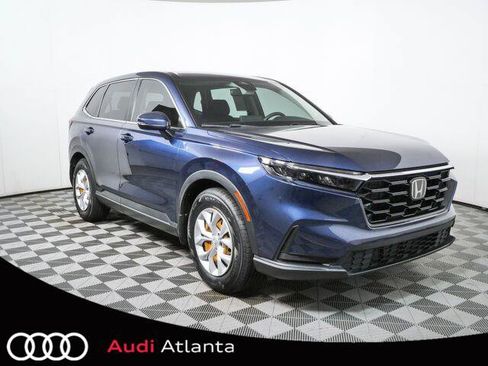 Used 2023 Honda CR-V LX image 1