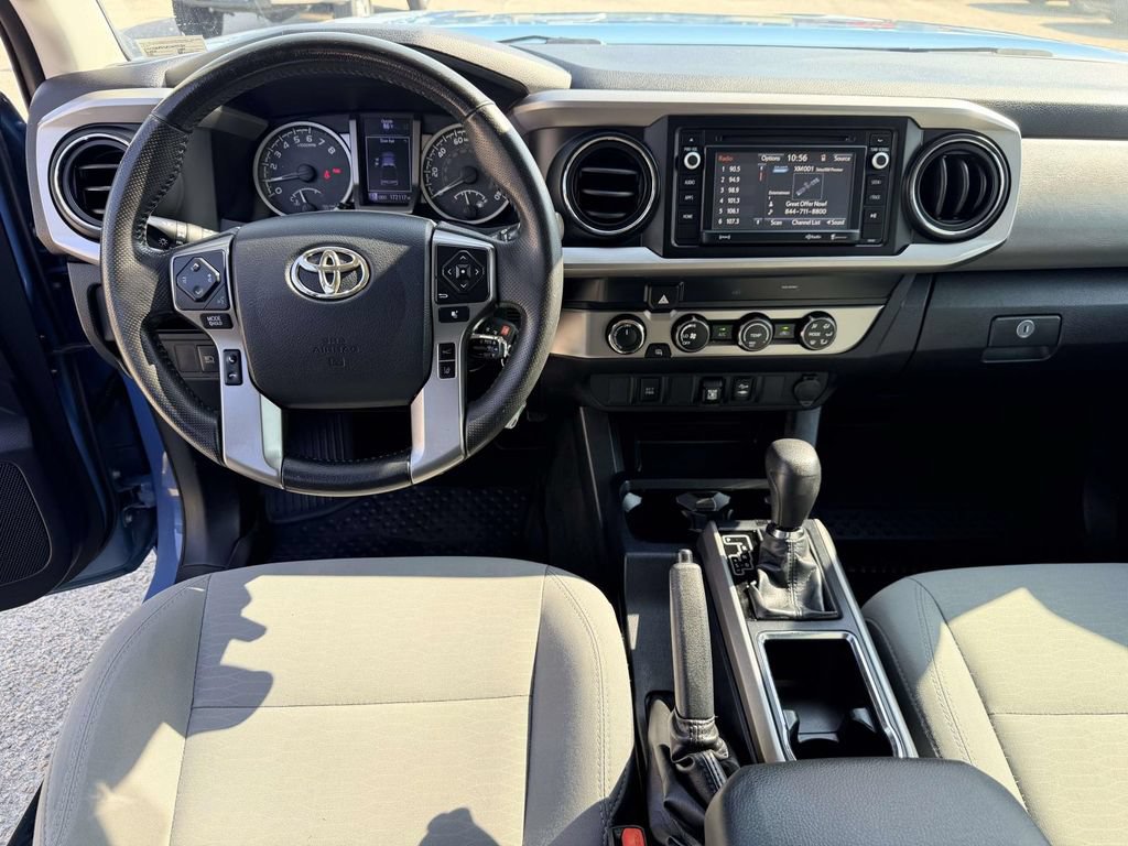 Used 2019 Toyota Tacoma SR5 AWD/4WD image 2