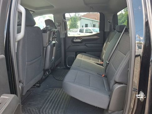 Used 2023 Chevrolet Silverado 1500 LT AWD/4WD image 10