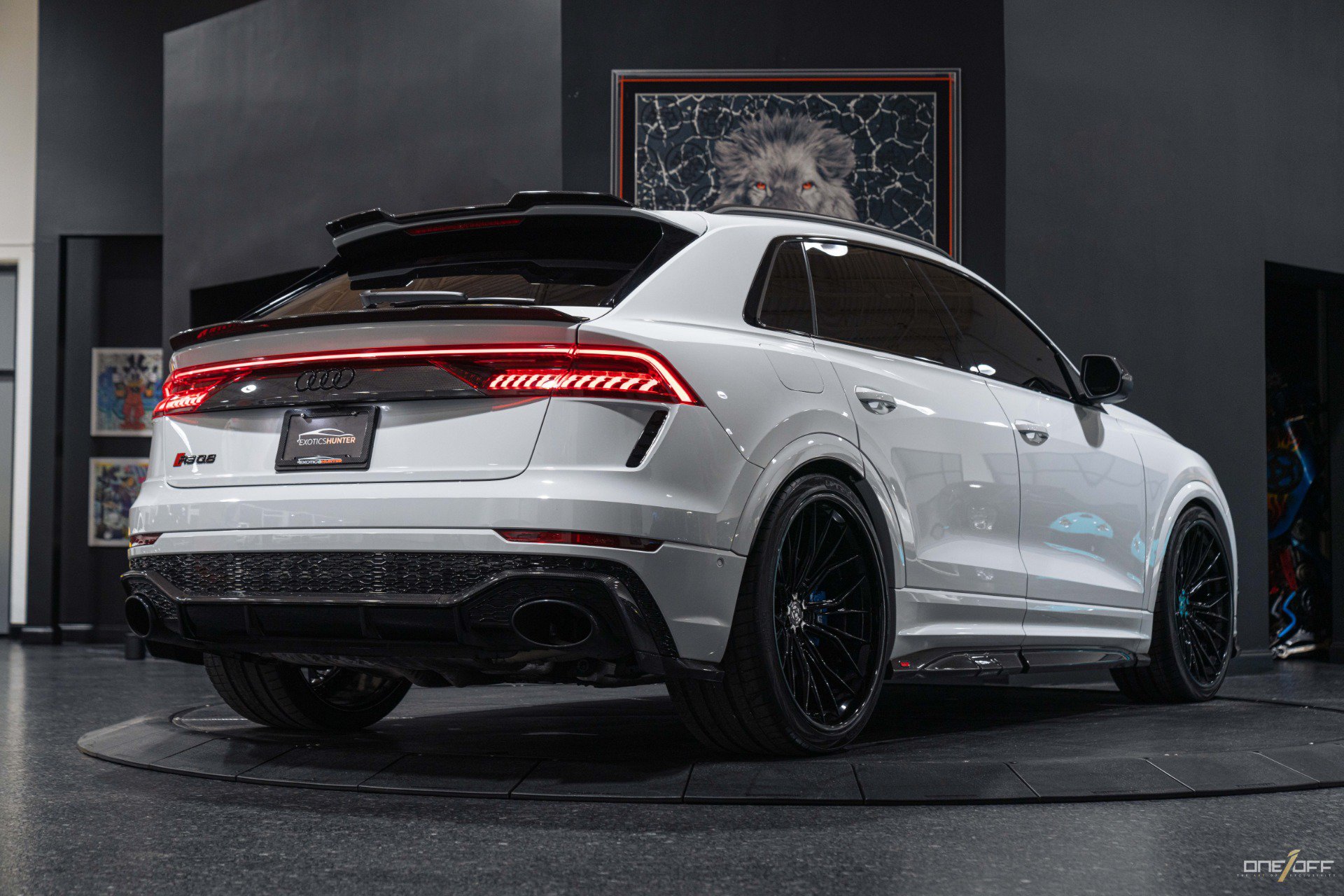 Used 2022 Audi RS Q8 w/ Carbon Optic Package AWD/4WD image 6