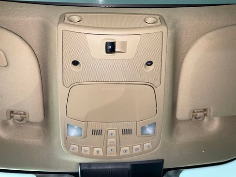 Used 2019 Ford F150 Lariat w/ Equipment Group 502A Luxury AWD/4WD image 22