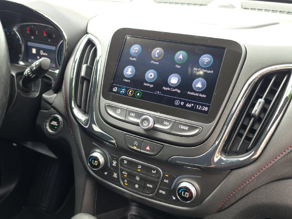 Used 2022 Chevrolet Equinox RS w/ RS Leather Package AWD/4WD image 9