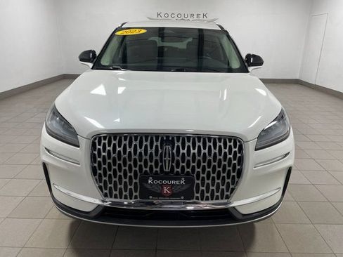 Used 2023 Lincoln Corsair AWD image 2