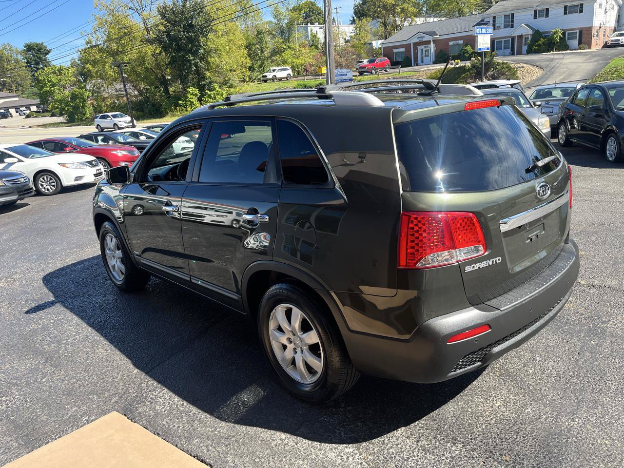 Used 2013 Kia Sorento LX w/ Convenience Pkg AWD/4WD image 7