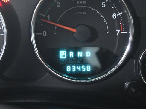 Used 2014 Jeep Wrangler Unlimited Sahara w/ Connectivity Group image 24