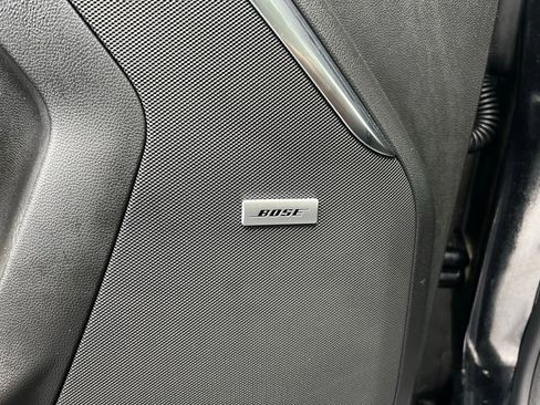 Used 2023 GMC Yukon XL Denali image 16