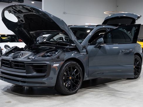 Used 2022 Porsche Macan GTS AWD/4WD image 40