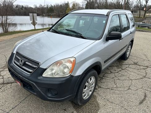 Used 2003 Honda CR-V LX image 2