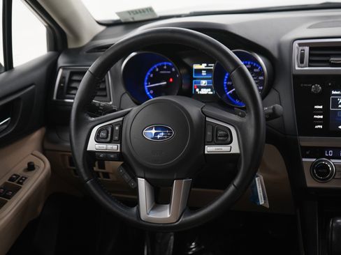 Used 2017 Subaru Outback 2.5i Premium AWD/4WD image 14