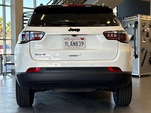 Used 2023 Jeep Compass Altitude w/ Convenience Group image 4