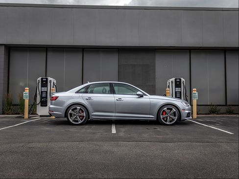 Used 2018 Audi S4 Premium Plus w/ Navigation Package AWD/4WD image 6