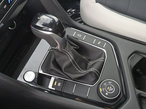 New 2026 Volkswagen Taos SE AWD/4WD image 20