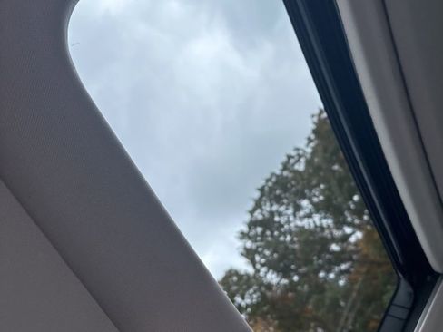 Used 2022 Honda Accord Touring image 24