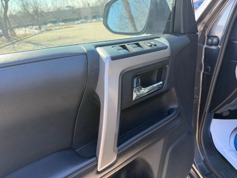 Used 2018 Toyota 4Runner SR5 image 36