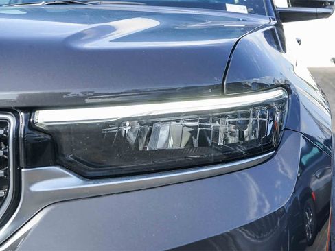 New 2025 Jeep Grand Cherokee Summit image 8