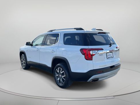 Used 2023 GMC Acadia SLE w/ Driver Convenience Package image 6