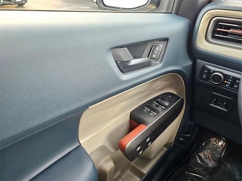 New 2025 Ford Maverick Lariat w/ 4K Tow Package image 34