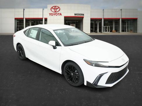 New 2026 Toyota Camry SE image 25