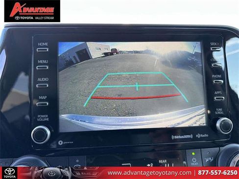 Certified 2022 Toyota Highlander XLE image 31