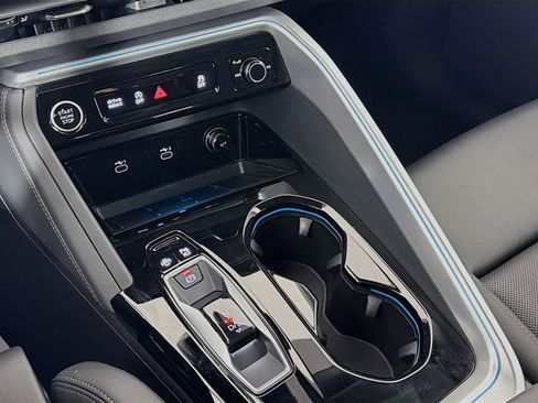 Certified 2025 Audi Q5 Premium Plus w/ Premium Plus image 17