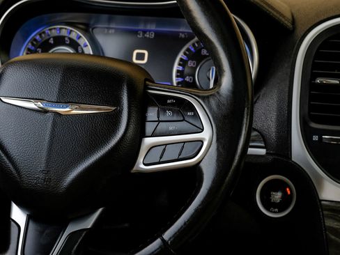 Used 2019 Chrysler 300 Touring L w/ Quick Order Package 22F image 26