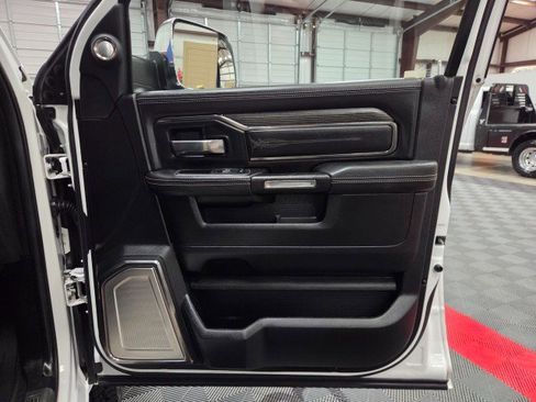 Used 2020 RAM 3500 Limited image 39