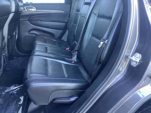Used 2021 Jeep Grand Cherokee Limited w/ Luxury Group II AWD/4WD image 13