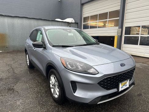 Certified 2022 Ford Escape SE w/ Convenience Package AWD/4WD image 1