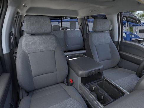 New 2026 Ford F250 XLT w/ XLT Premium Package image 10