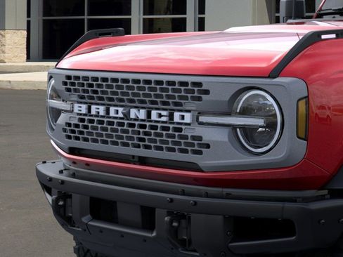 New 2025 Ford Bronco Badlands image 19