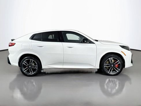 New 2026 BMW X2 xDrive28i w/ M Sport Package AWD/4WD image 7