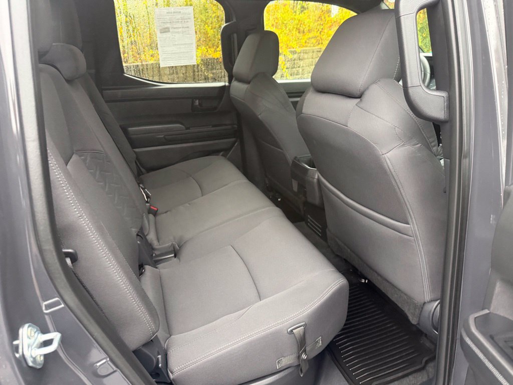 Used 2024 Toyota Tacoma SR5 AWD/4WD image 18
