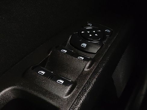 Used 2020 Ford Fusion SE AWD/4WD image 27