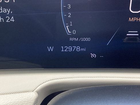 Used 2024 Cadillac XT4 Luxury w/ Cold Weather Package image 3