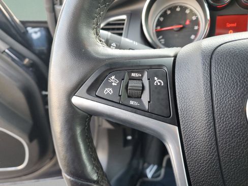 Used 2019 Buick Cascada Premium image 25