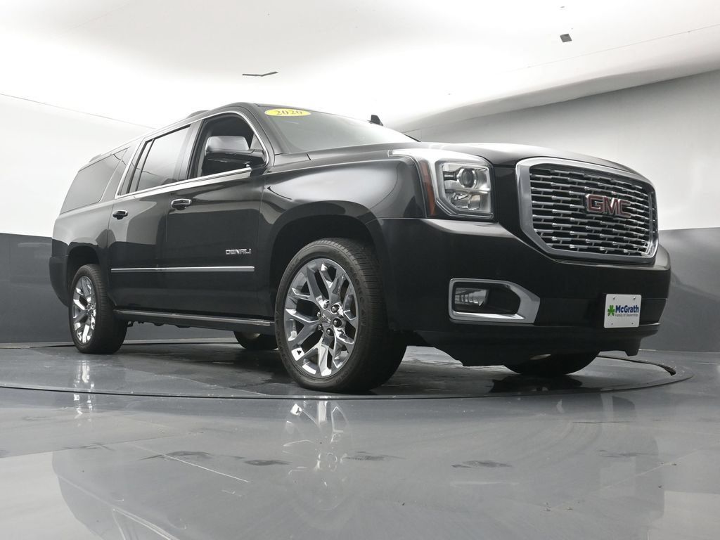 Used 2020 GMC Yukon XL Denali w/ Denali Premium Package AWD/4WD image 29