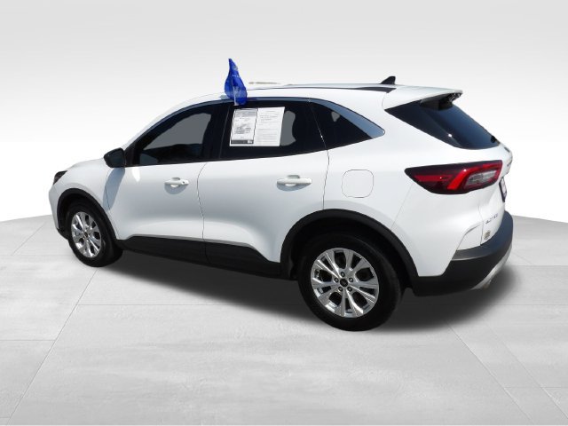 Certified 2023 Ford Escape Active w/ Cold Weather Package FWD image 7