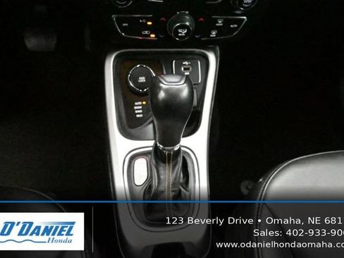 Used 2021 Jeep Compass Latitude w/ Convenience Group AWD/4WD image 32