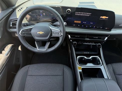 New 2026 Chevrolet Traverse LT w/ Driver Confidence Package image 11