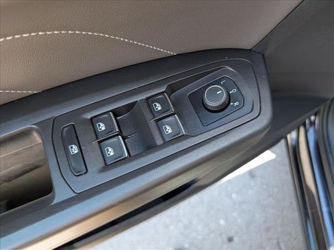 Used 2023 Volkswagen Atlas SE FWD image 31