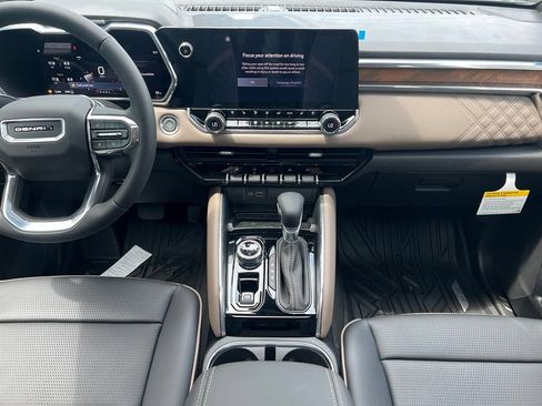 New 2026 GMC Canyon Denali AWD/4WD image 13