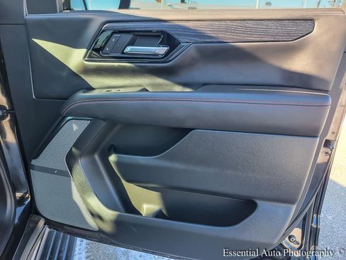 Used 2025 GMC Yukon XL AT4 Ultimate image 25