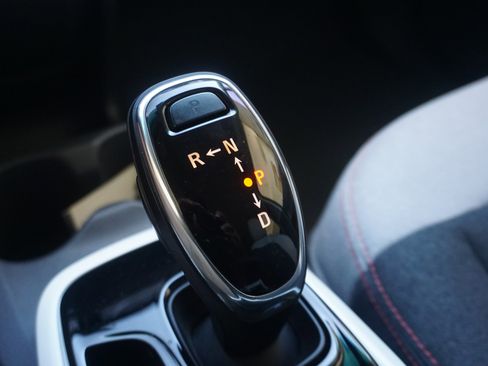 Used 2020 Chevrolet Bolt LT image 29