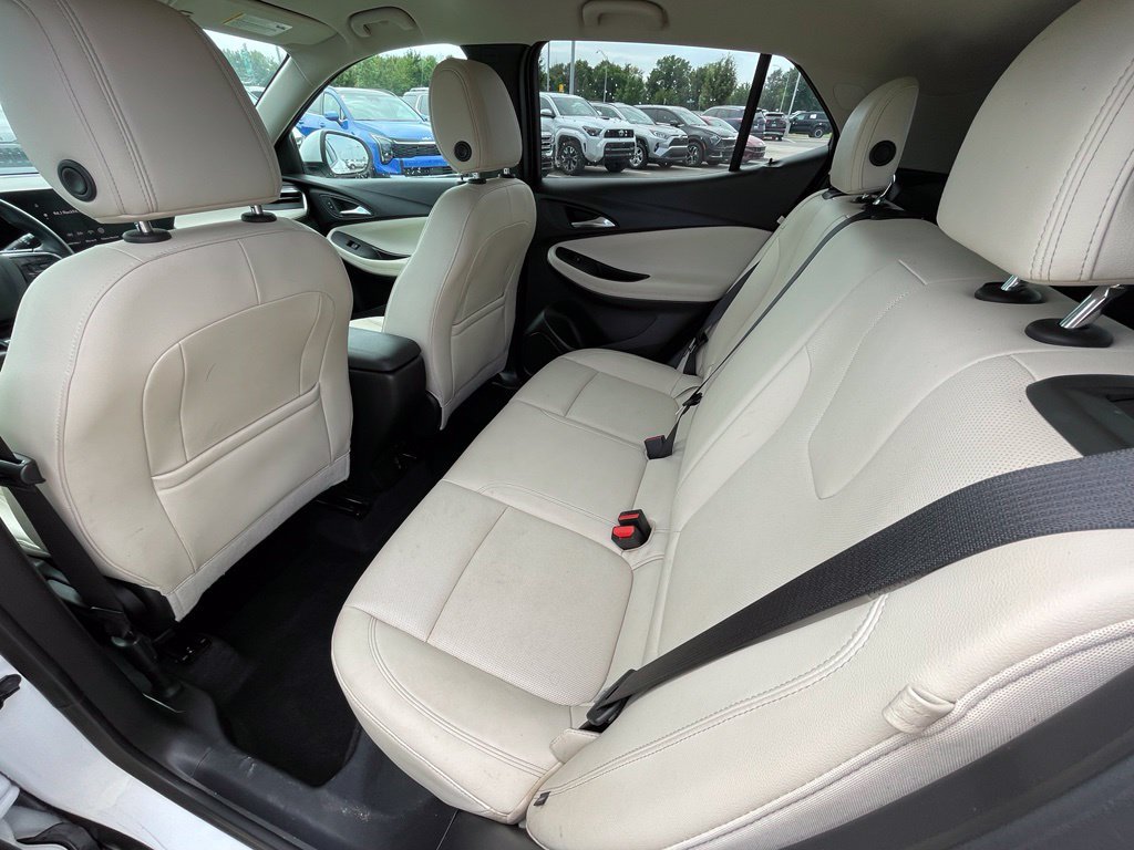 Used 2024 Buick Encore GX Sport Touring FWD image 22