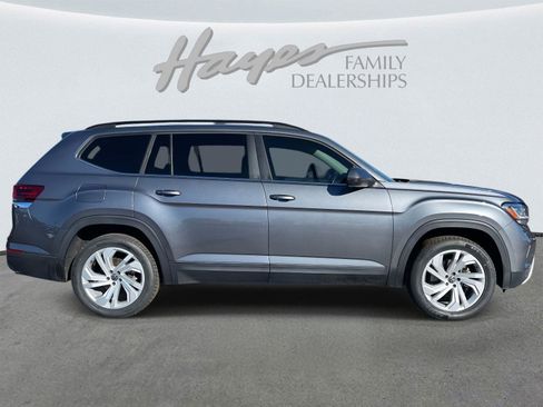 Used 2022 Volkswagen Atlas SE image 42